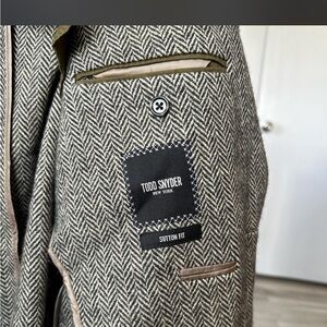 Todd Snyder Sutton Fit Herringbone Jacket 42R